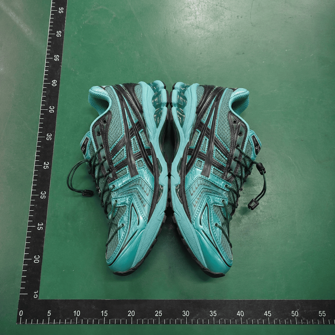 asics Shoe QC: Tongue, Collar & Size Checks